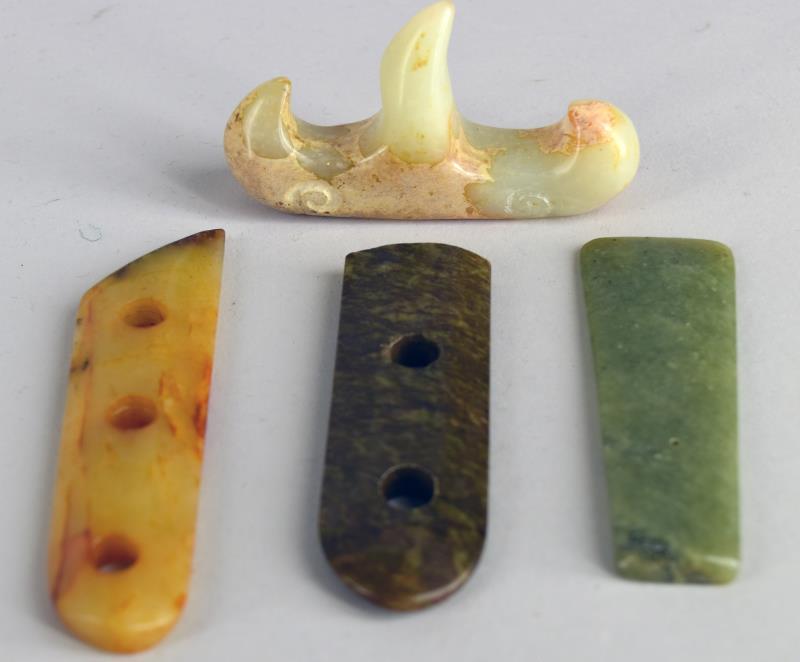 Collection Chinese Jade And Hard Stone Objects (1 of 4)