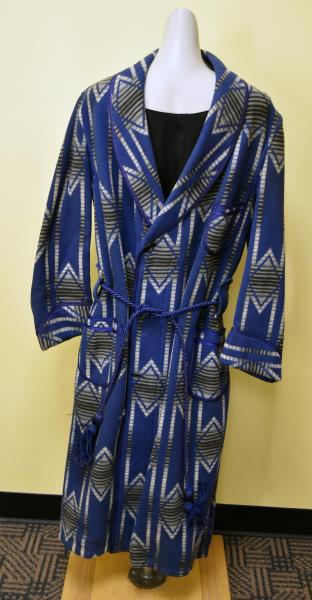 Beacon Blanket Ombre Wool Geometric Pattern Blues (1 of 9)