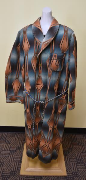 Beacon Blanket Ombre Wool Geometric Pattern Browns (1 of 8)