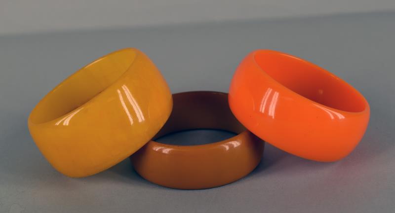 Three Wide Bakelite Bangle Bracelets (1 of 3)