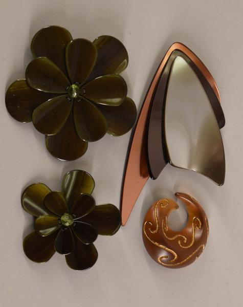 Four Modernist Acrylic Pins (1 of 7)