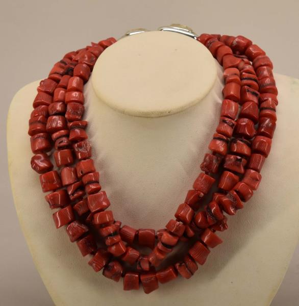 Francesca Romana Coral Necklace (1 of 6)