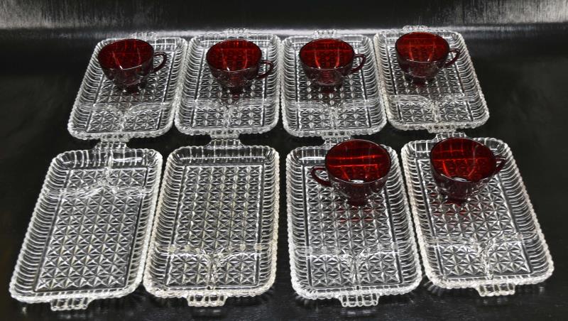 Mid Century Glass Snack Or Cake Trays (1 of 5)