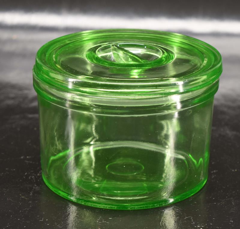 Green Uranium Glass Refrigerator Dish (1 of 2)