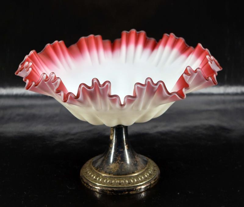 Victorian Red Crested Compote (1 of 6)