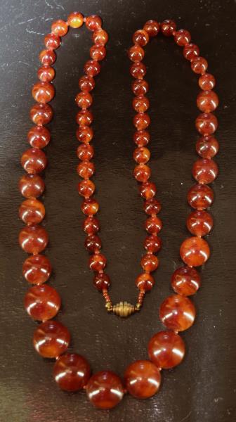 Root Beer Bakelite Bead Necklace (1 of 4)