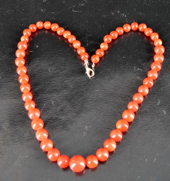 Cherry Amber Bakelite Bead Necklace (1 of 6)