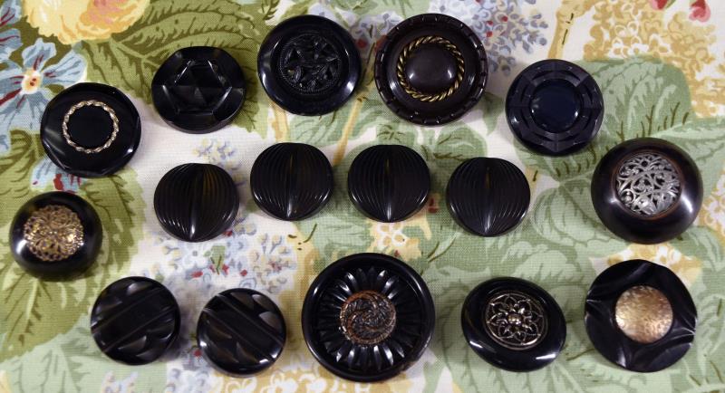 16 Early Plastics Buttons (1 of 13)