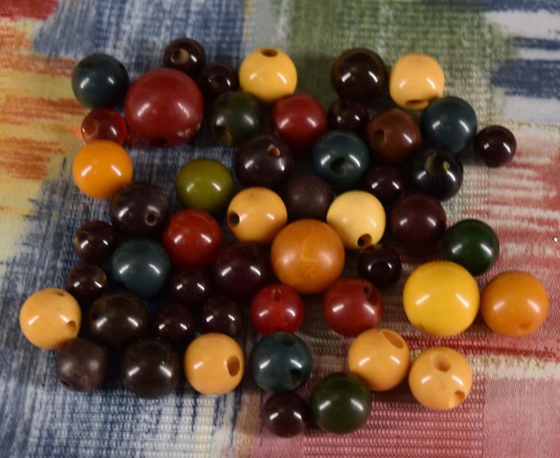 Fifty Bakelite Ball Buttons (1 of 4)