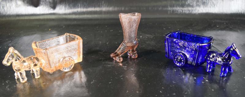 Donkey & Cart Glass Candy Container (1 of 9)