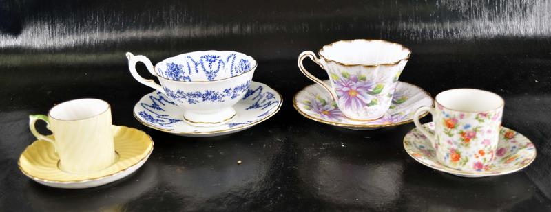 English Tea Cups And Saucers (1 of 15)