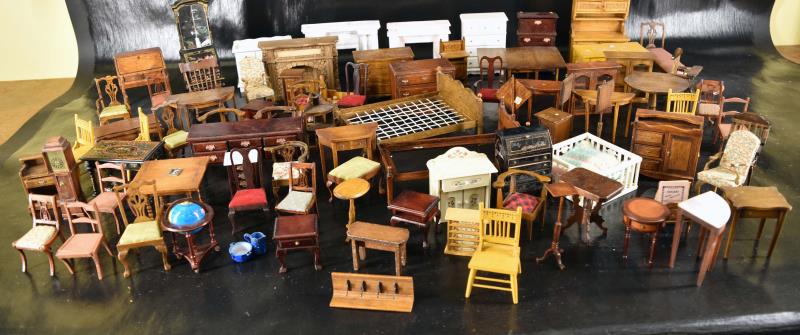 Large Group Of Miniature Doll House Furniture (1 of 1)