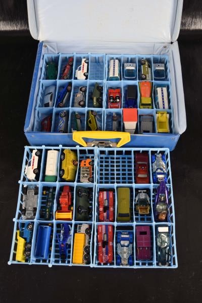 Matchbox Lensey, Corgi, Hot Wheels Cars (1 of 8)