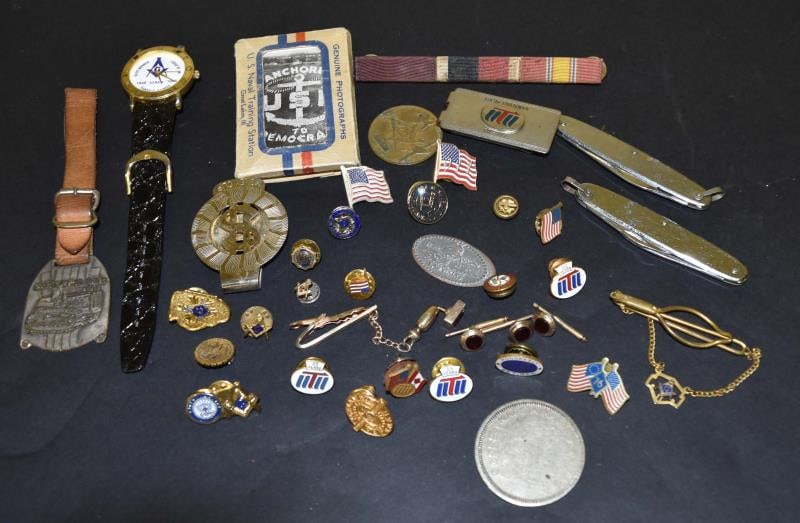 Group Of Mason & Pin Back Buttons (1 of 5)