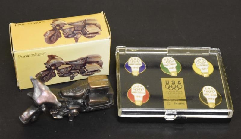 1992 Olympic Philips Light Pin Back Button Set (1 of 3)