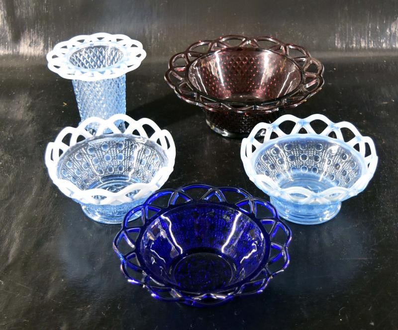Group Lace Rimmed Bowls (1 of 9)