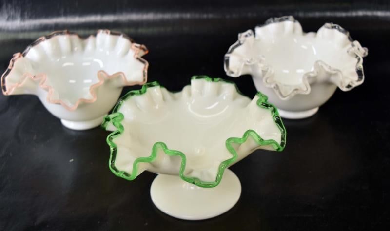 Fenton Crested Bowls (1 of 6)