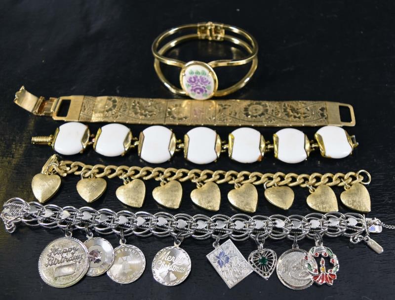 Silver Charm Bracelet (1 of 3)