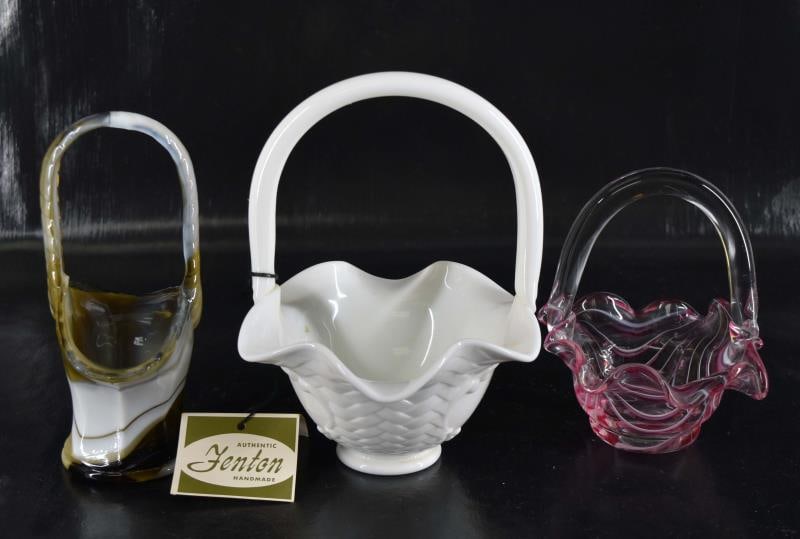 Fenton And Westmoreland Baskets (1 of 8)