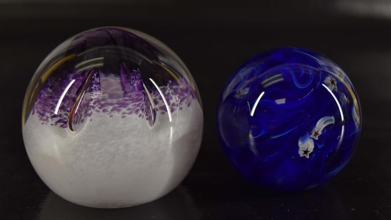 Two Art Glass Paperweights Caithness And G. E. S. (1 of 5)