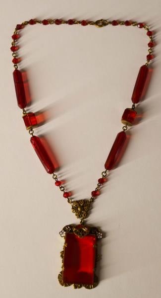 Art Nouveau Red Glass & Enamel Necklace (1 of 6)