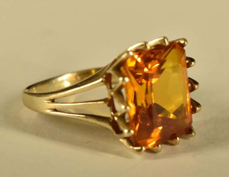 10k Yellow Gold & Citrine Ring (1 of 4)