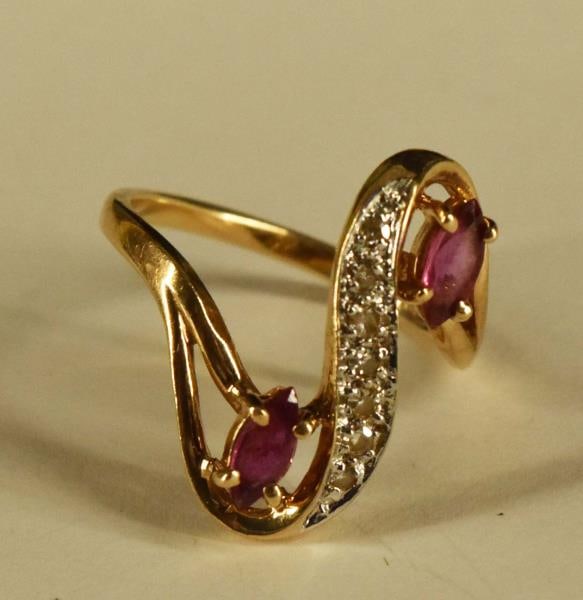 10k Yellow Gold Diamond & Ruby Ring (1 of 2)