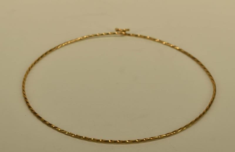 14k Yellow Gold Choker Necklace: Featuring A 14k Yellow Gold Choker Necklace - 11.9 Grams. Approx. Length 14.75", Width 2mm.