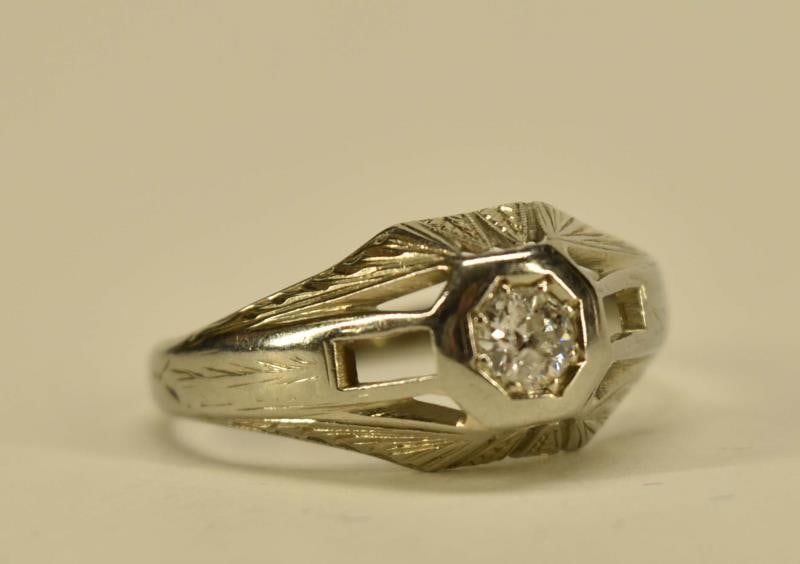 18k White Gold Filigree Diamond Ring (1 of 6)