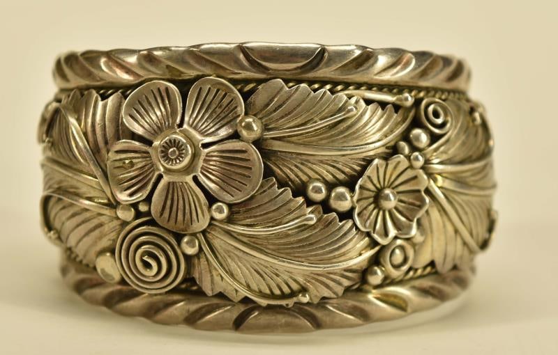 Navajo Sterling Silver Cuff Bracelet (1 of 5)