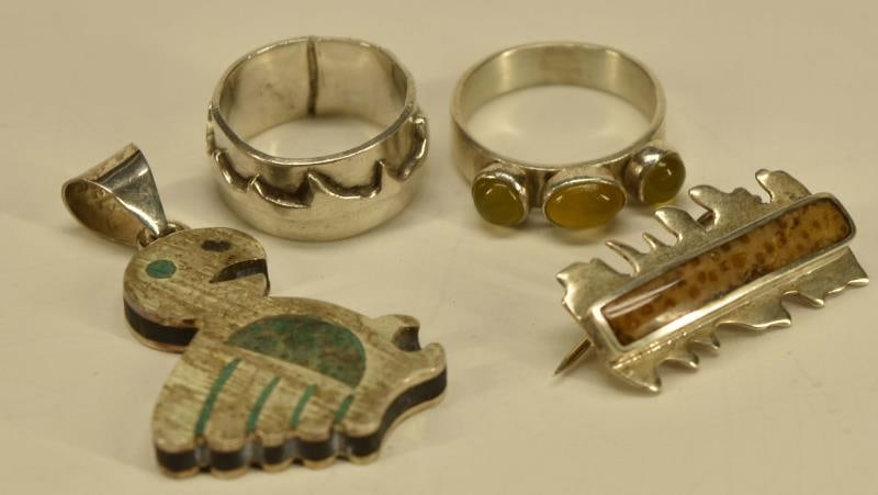 Sterling Silver Southwestern Jewelry: Featuring Two Sterling Silver Rings, Size 5 & 7, The Lemon Quarts Ring Is The Size 7. Together With A Bird Form Pendant And An Artist Made Unusual Design Pin. Both Pieces Are Signed Either Sterling Or