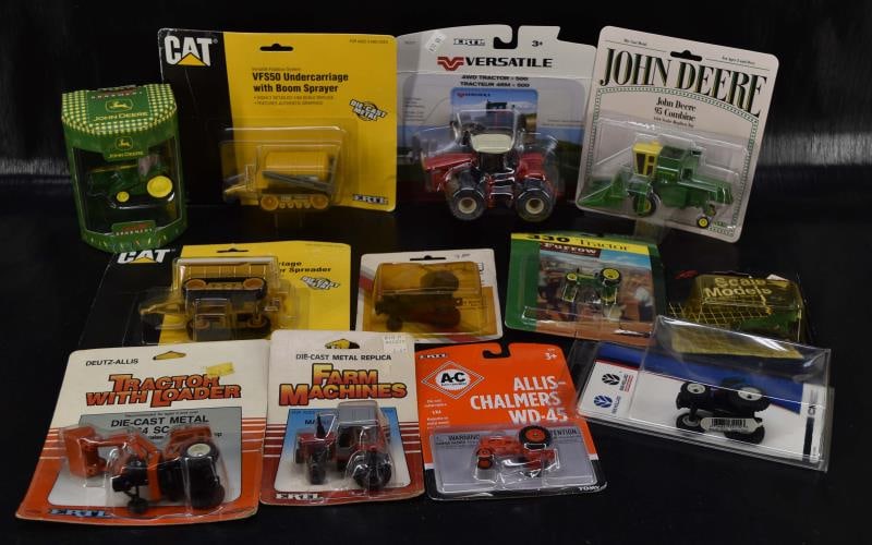 Various Ertl Tractors And Accessories 1/64 Diecast (1 of 5)