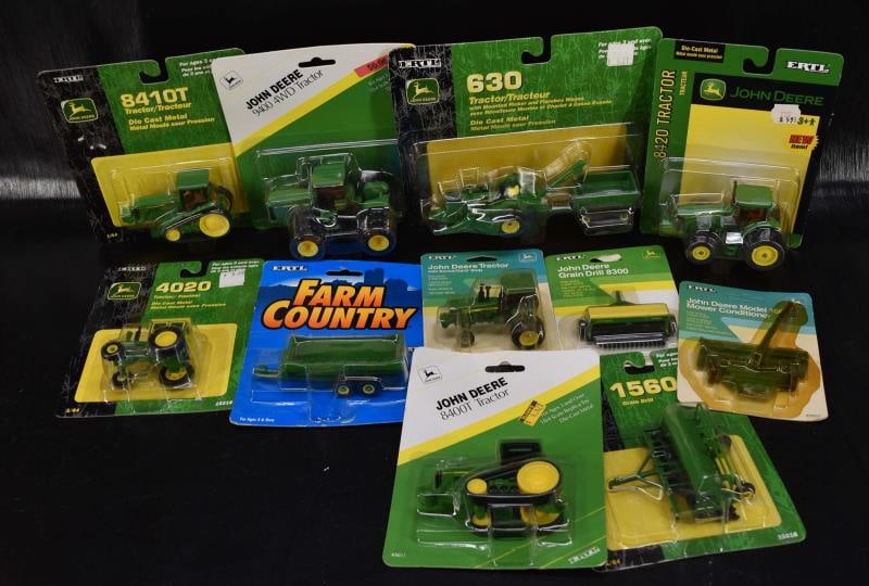 Ertl John Deer Tractors & Accessories 1/64 Diecast (1 of 5)