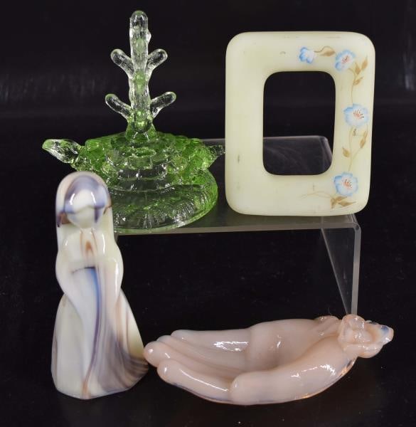 Four Uranium Glass Dresser Items (1 of 6)