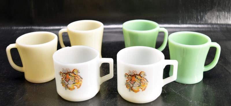 Fire King Jadite & Milk Glass D Hand Coffee Mugs (1 of 8)