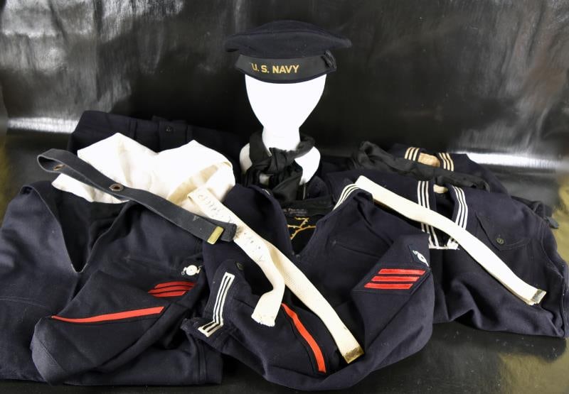 Ww2 U. S. Navy Uniforms (1 of 5)