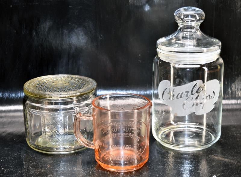Pink Cream Dove Measuring Cup: A Vintage Cream Dove Pink Measuring Cup, Measuring 3.75" Tall And 4.25" Across. Together With A Vintage Clear Glass Covered Jar And A Charles Chips Glass Jar. Both In Good Condition, No Nicks Or Chips