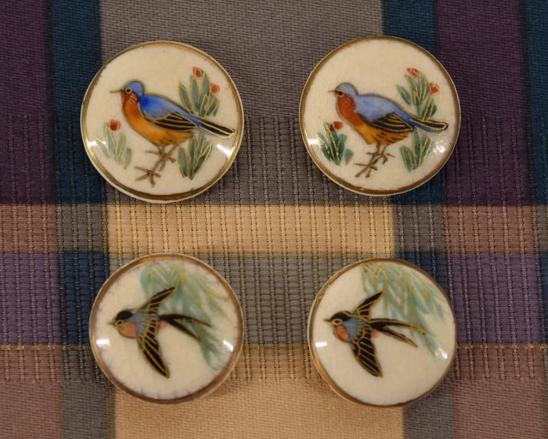 Four Japanese Satsuma Bird Buttons (1 of 3)