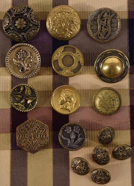 Brass Pattern And Picture Buttons (1 of 4)