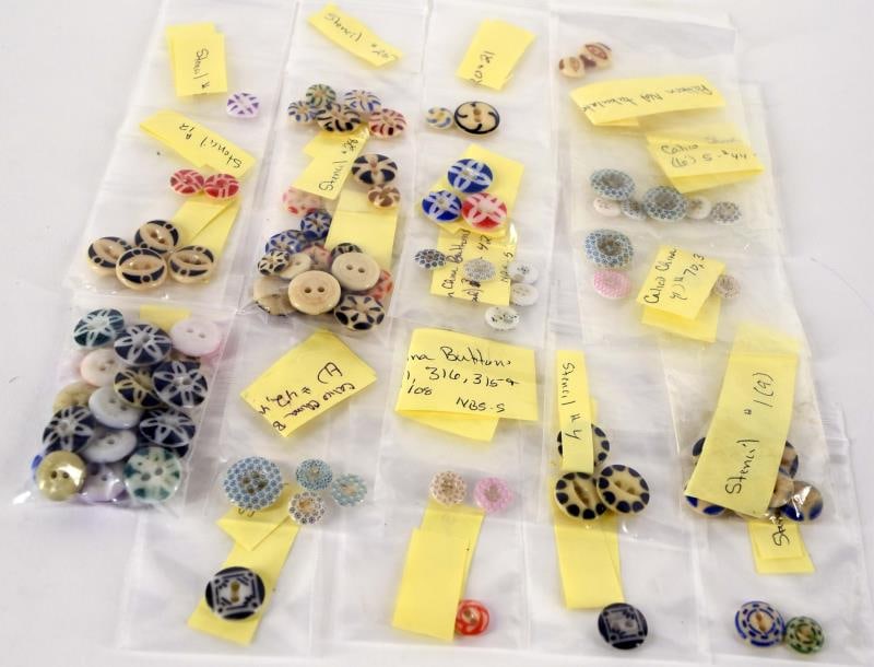 Group Of 84 Stencil China Buttons (1 of 7)