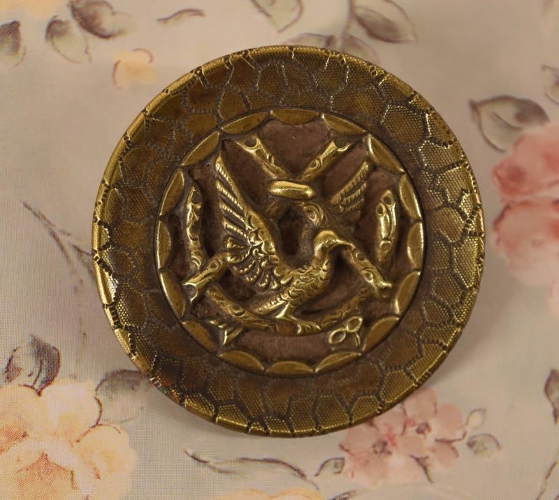 Large Brass Bird Picture Button (1 of 2)