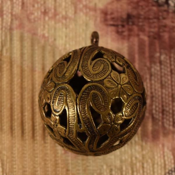 Brass Cricket Cage Button (1 of 2)