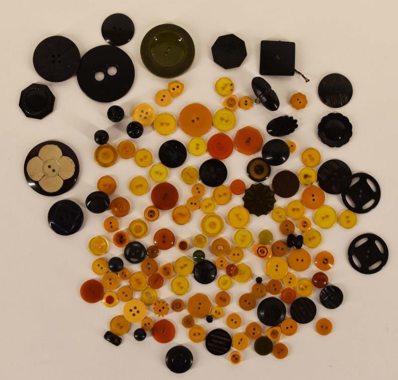 Butterscotch & Black Bakelite & Plastic Buttons (1 of 5)