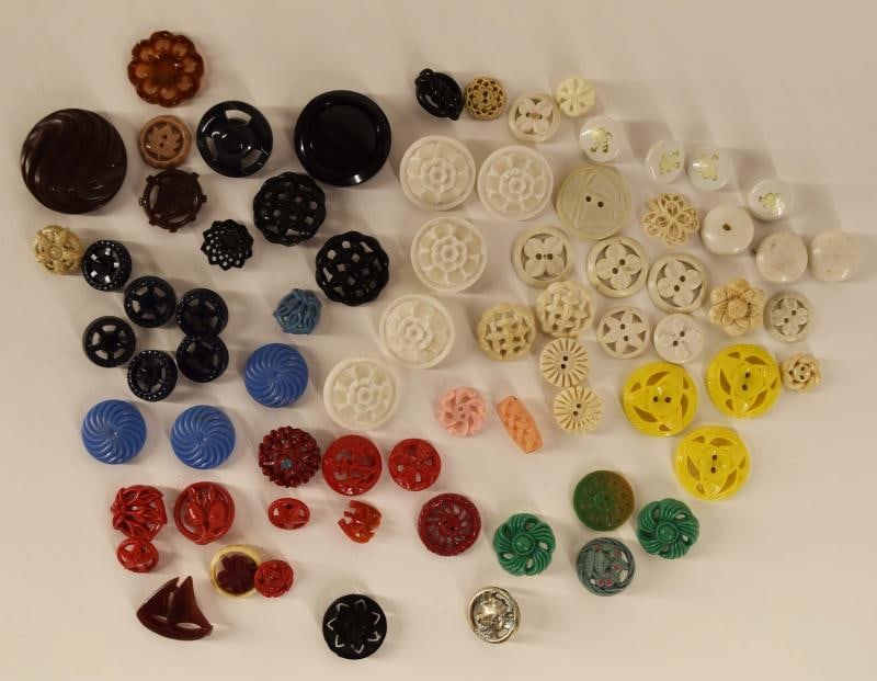Group Of Realistic & Colt Manufacturer Buttons (1 of 7)