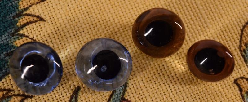 Glass Eye Buttons (1 of 3)