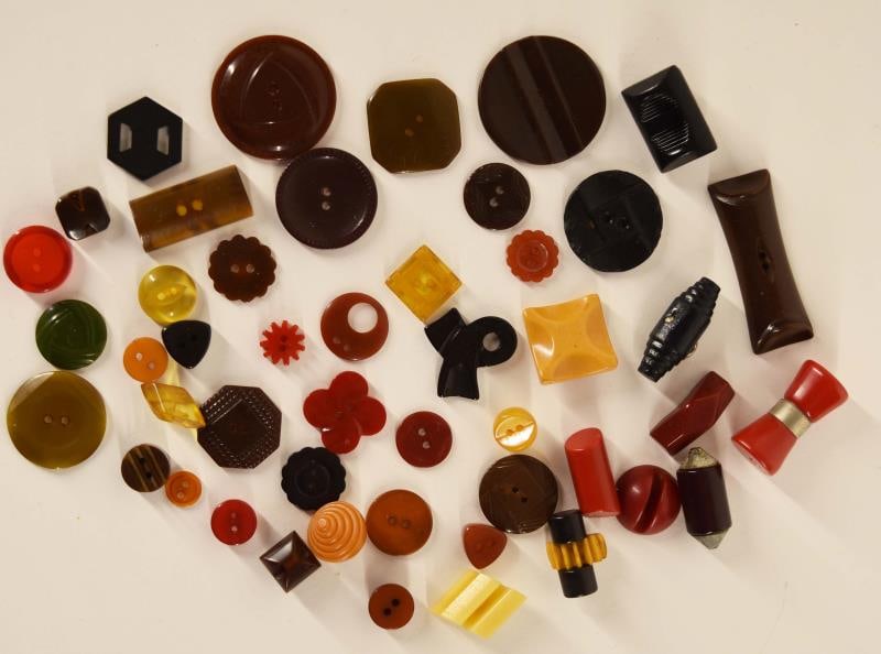 Group Of Unusual Shape Bakelite Buttons (1 of 5)