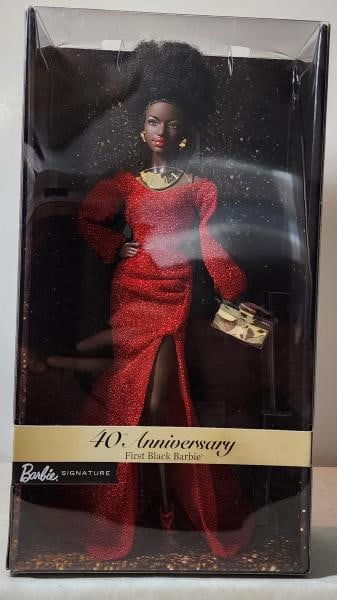 Barbie Signature 40th Anniversary First Black Doll (1 of 6)