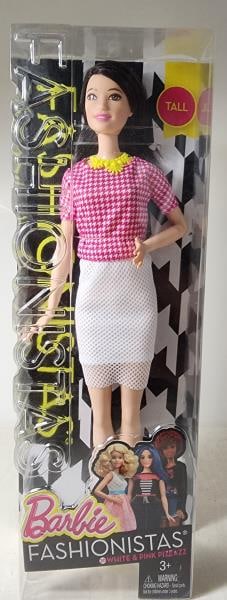2015 Barbie Fashionistas #30 Doll: Featuring The 2015 Barbie Fashionistas #30 Doll, In Orginal Box.