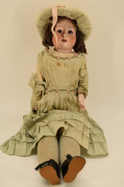 Original Antique 1920's Heubach German Bisque Doll: Consisting Of An Early Bisque Doll With Soft Leather Body With Original Clothing. The Doll Is In The Original Box With Original Clothing. On The Lid Of The Box Is A Synopsis Of The Provenance Of The D