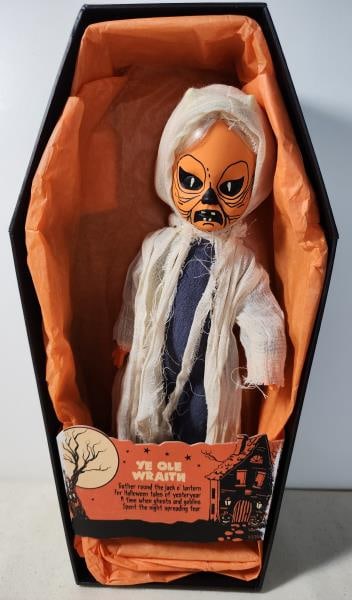 Living Dead Doll Ye Ole Wraith: Featuring The Living Dead Doll Ye Ole Wraith Original Box.